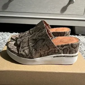 gentle souls Shoes Gentle Souls Gisele 65 Sporty Mule Antique